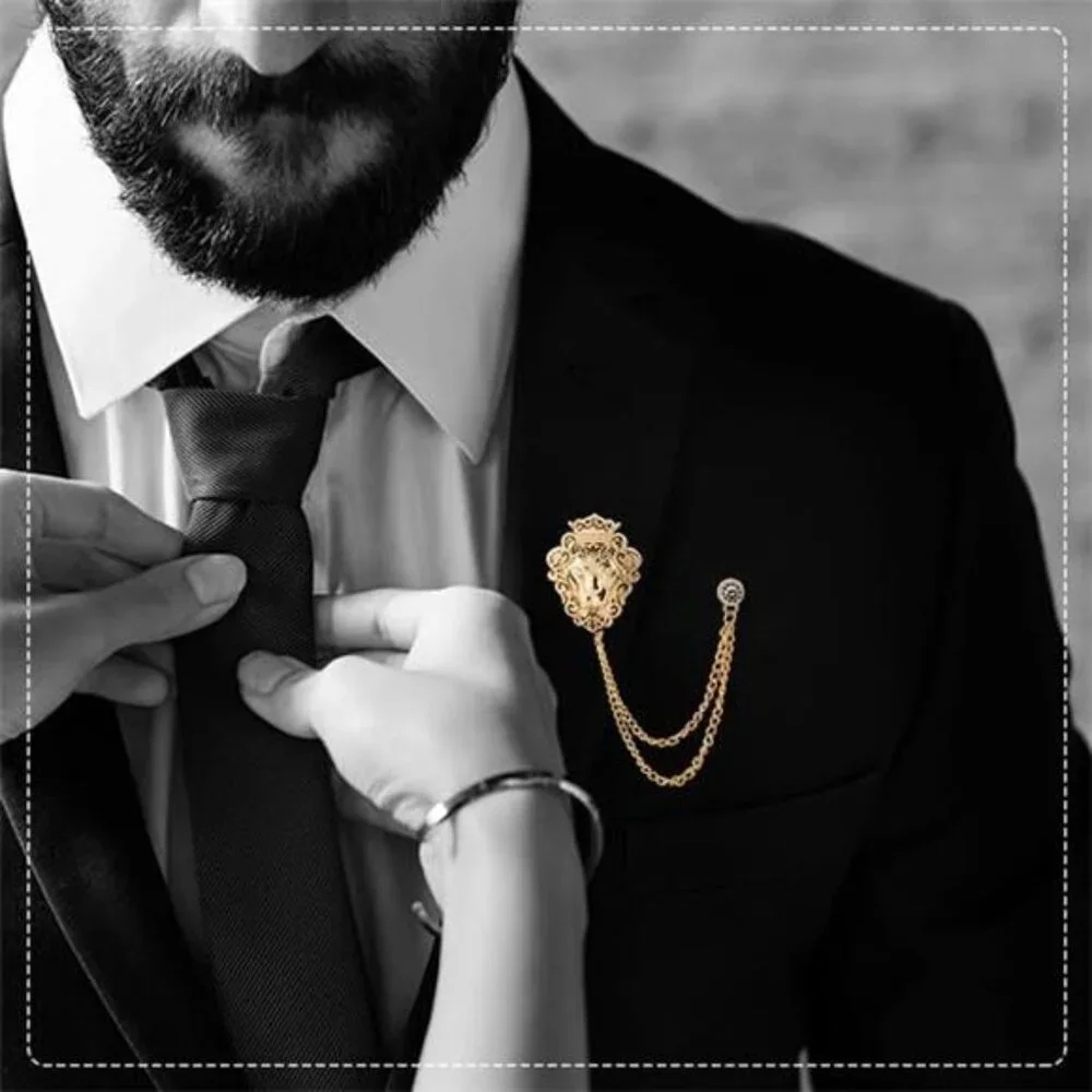 Knighthood Vintage Men Golden Crowned Lion King With Stone Hanging Chain Brooch